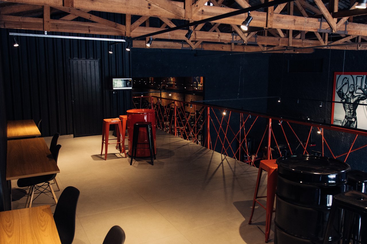 strong_fev_gevfilmes-70