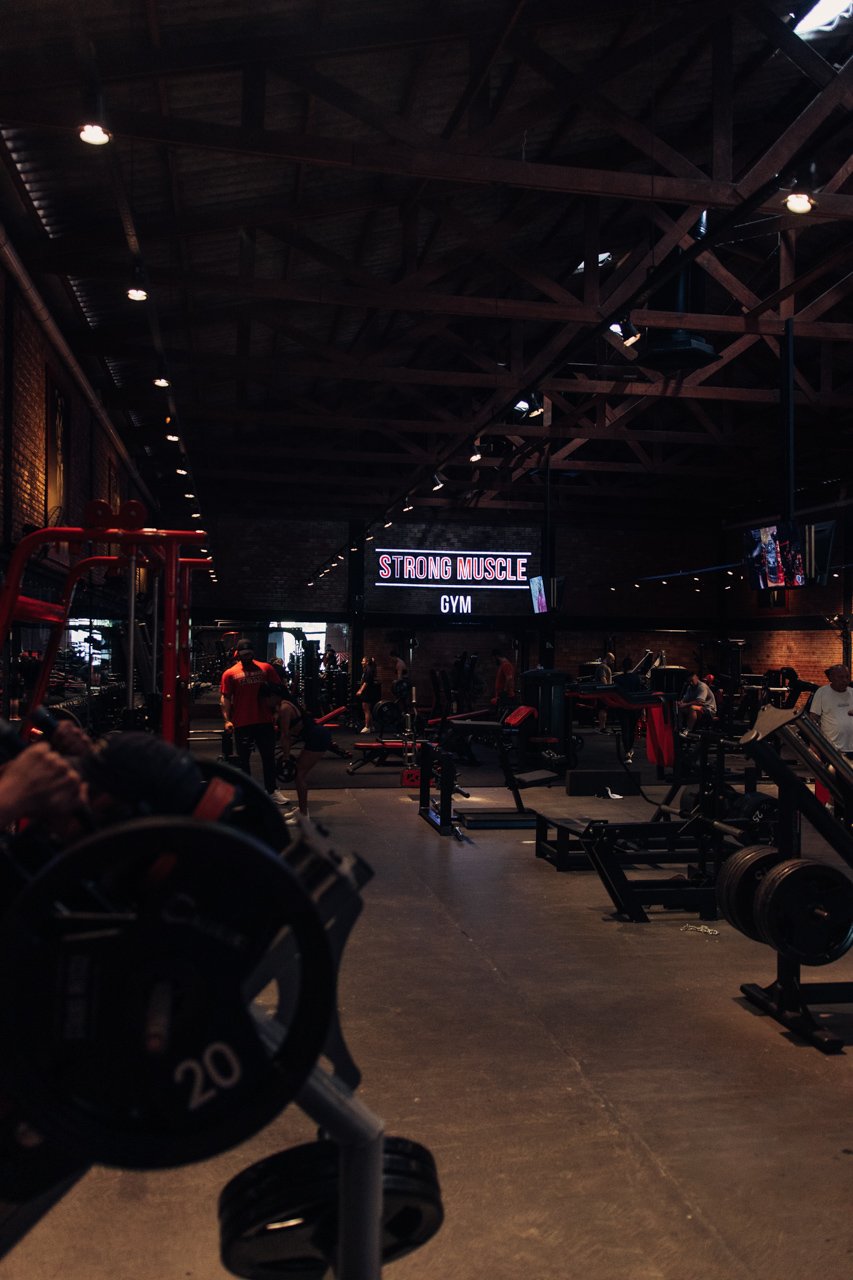 strong_fev_gevfilmes-78